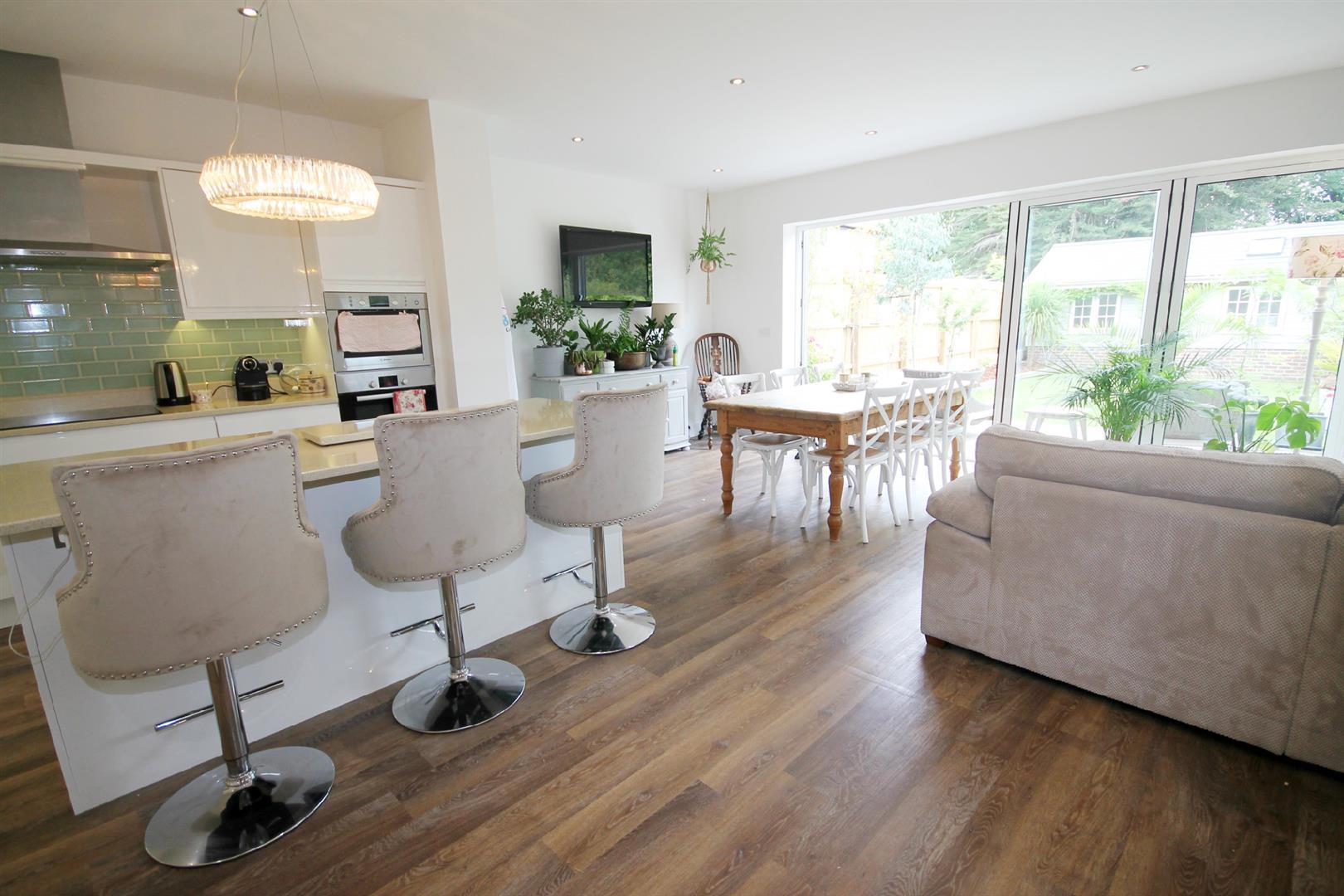 5 Bedroom House Gorsehill Road, Poole